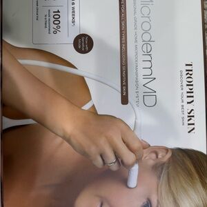 NEW Trophy Skin MicrodermMD Microdermabrasion System - White